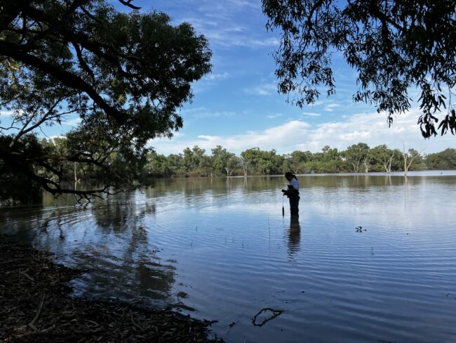 2023_03_Manisha using the probe at Boera dam (Felix Noble)
